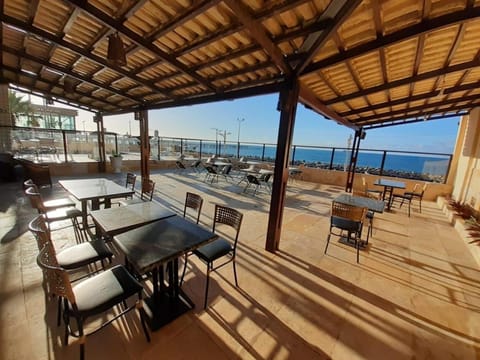 Day, Natural landscape, Spa and wellness centre/facilities, Sea view
