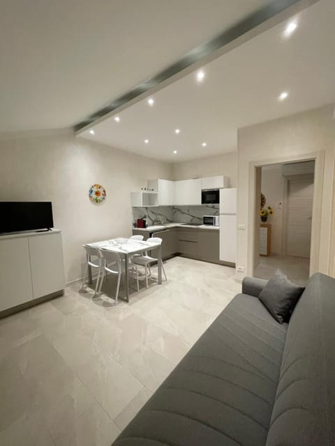 Flower Apartments Apartment in Bardolino