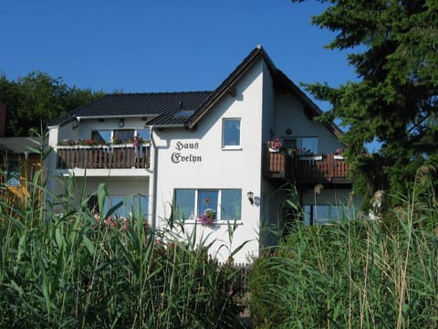 Property building, Lake view