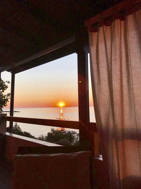 Balcony/Terrace, Sea view, Sunrise