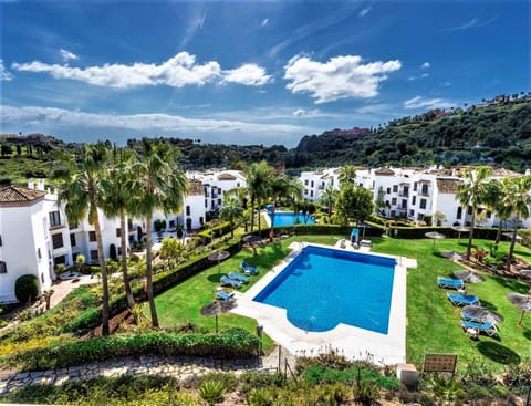 Bird's eye view, Garden view, Pool view, Swimming pool, sunbed