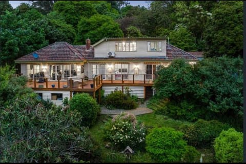 Property building, Natural landscape, Garden view