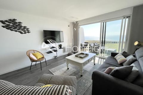 Magnifique T2 archi cosy Vue mer 180 Piscine Apartment in Guidel