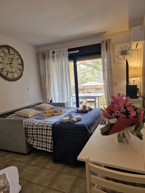 Sanary sur mer, Soleil et douceur III Apartment in Sanary-sur-Mer