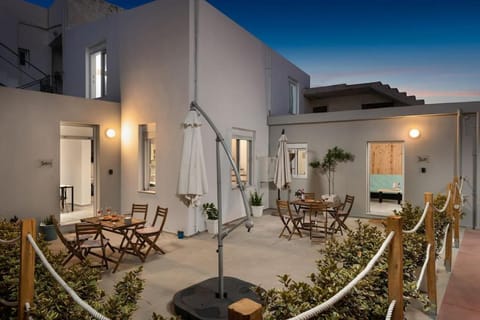 "SEA AND SUN"- Sun maisonette House in Agia Marina