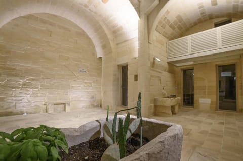 Patio, Inner courtyard view