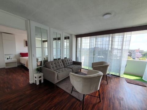 Balcony/Terrace, Living room