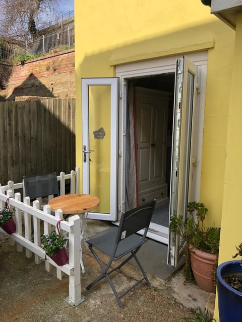 Sea view studio Apartment in Felixstowe