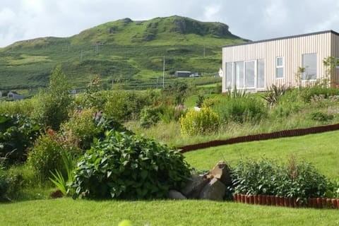 Property building, Natural landscape, Garden, Garden view