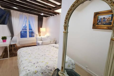 3min RER - Hypter Center St Germain En Laye - Wei&Pei Apartment Apartment in Saint-Germain-en-Laye