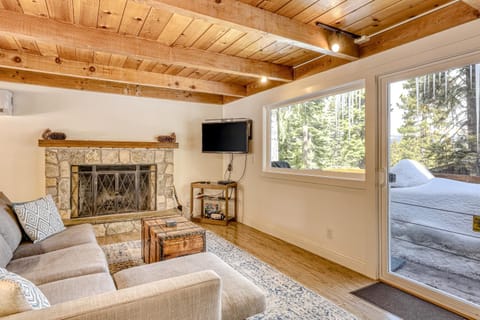 Flicker Retreat House in Homewood