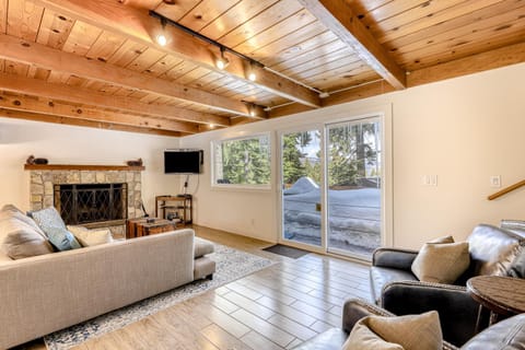 Flicker Retreat House in Homewood