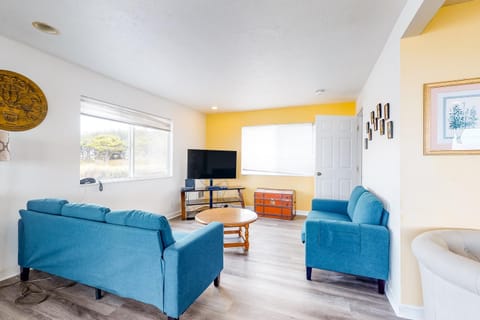 Inn at Sandcastle Beach House in Oregon