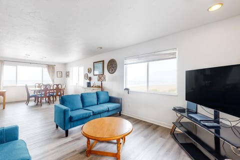 Inn at Sandcastle Beach House in Oregon