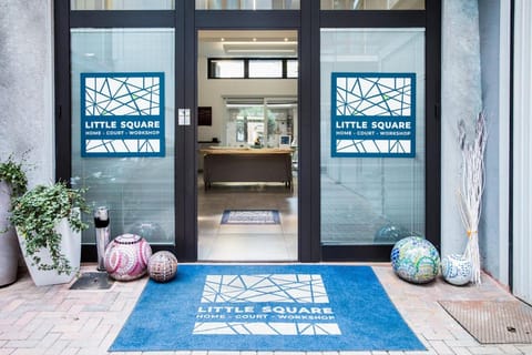 Little Square Arona Bed and Breakfast in Arona