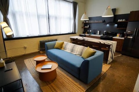Kitchen or kitchenette, Living room