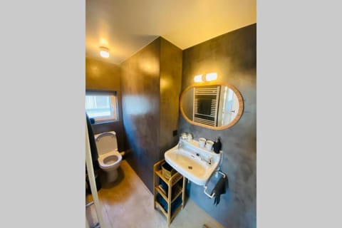 Recently renovated appartement 150m from the beach Apartment in De Haan