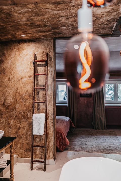 La Chambre Rose Bed and Breakfast in Wallonia, Belgium