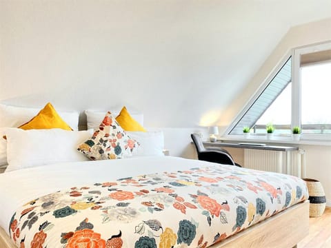 Bed, Photo of the whole room, Business facilities, Bedroom