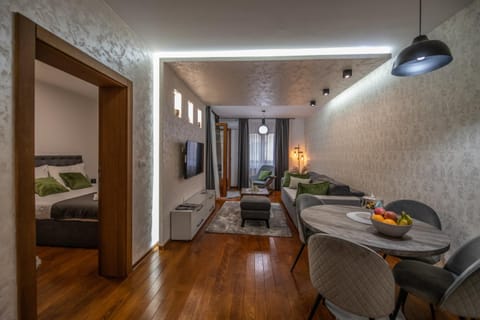 Living room, Dining area