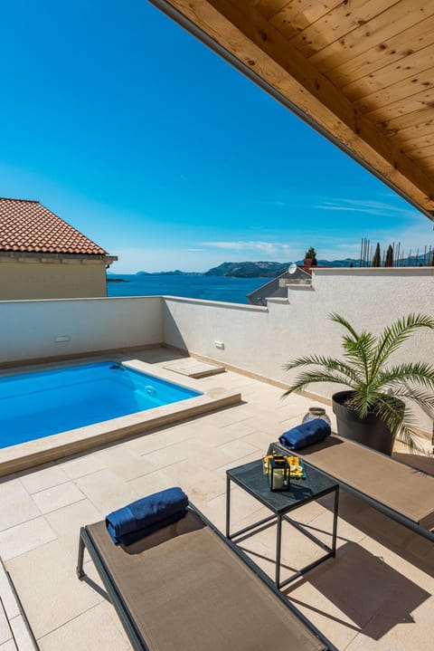 Deluxe Apartment Unique-With Private Heated Pool Apartment in Cavtat