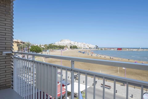 Nearby landmark, Balcony/Terrace, Beach, Sea view