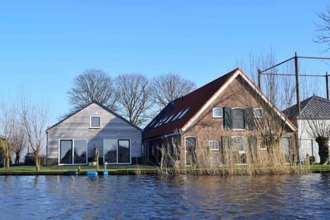 Mooi vakantiehuis prachtig gelegen aan het water House in South Holland (province)