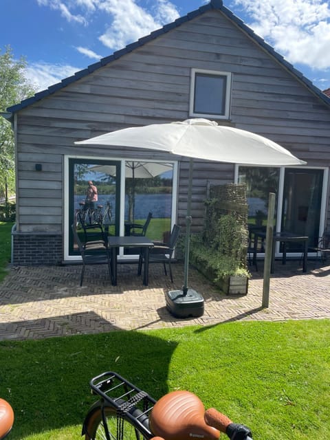 Mooi vakantiehuis prachtig gelegen aan het water House in South Holland (province)