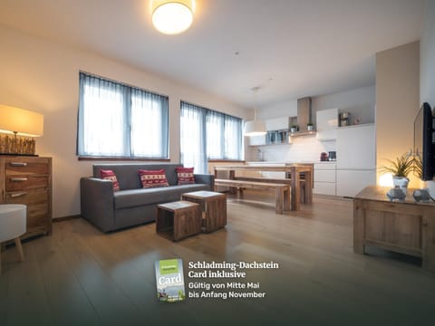 Living room, Seating area, Evening entertainment