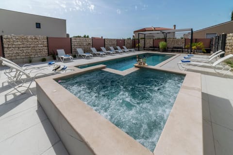 Pool view, Swimming pool