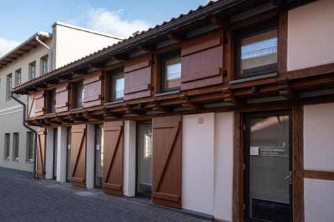 Property building, Facade/entrance