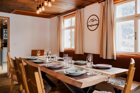 Dining area, Communal kitchen