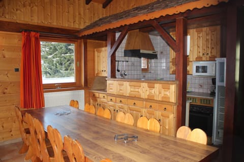 Chalet 2 Le Méridien Les Gets Chalet in Les Gets