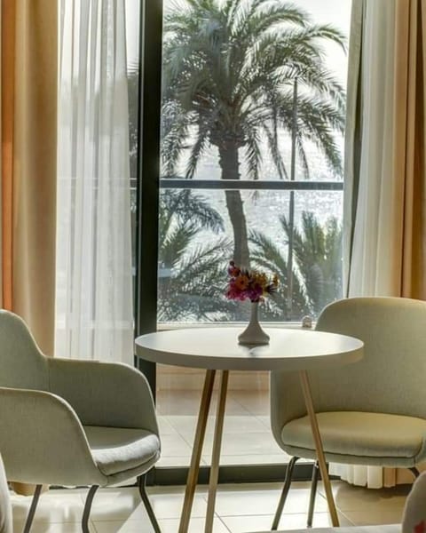 Seating area