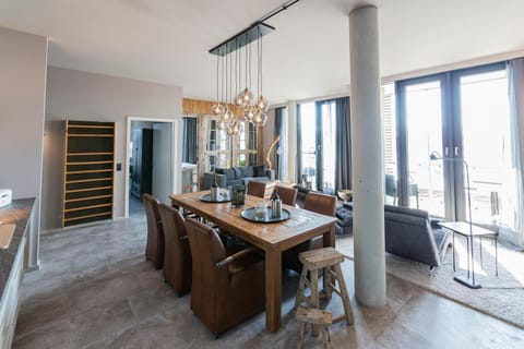 Kitchen or kitchenette, Living room, Dining area