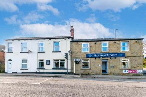 The Halfway House Inn Bed and Breakfast in Leeds