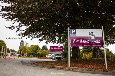 Logo/Certificate/Sign, Street view, Location, Parking