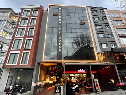 Property building, Day, City view, Location