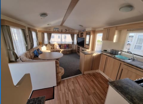 Golden Palm - Meadow Lakes House in Chapel Saint Leonards