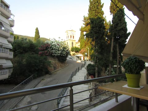 Balcony/Terrace, City view, Garden view, Street view