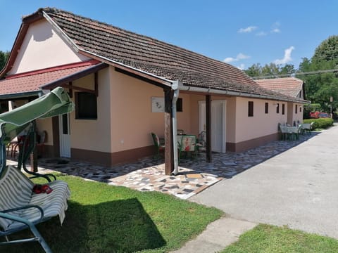 Hacijenda MALI RAJ Apartment in Vojvodina