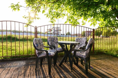 Patio, Balcony/Terrace