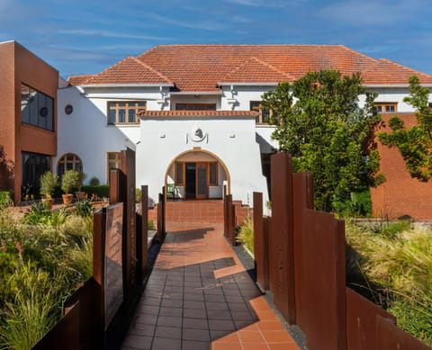 Property building, Facade/entrance