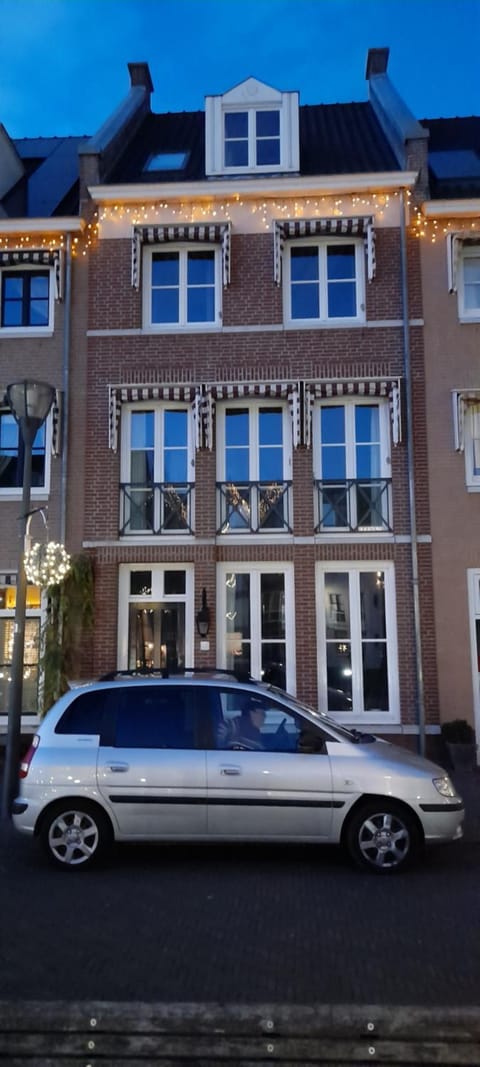 Jacky's place Bed and Breakfast in Limburg (province)