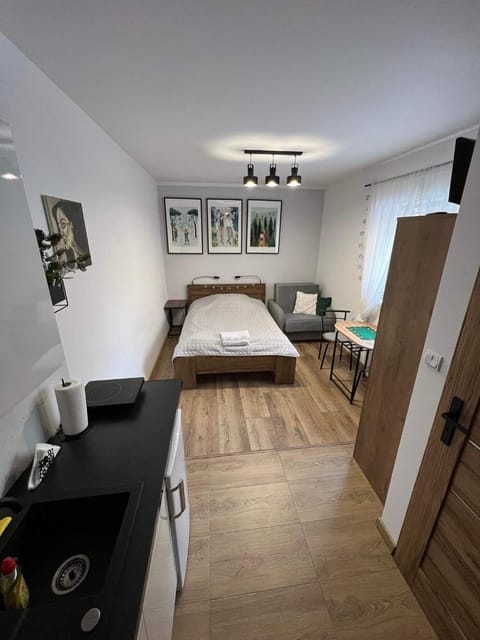 Bed, Kitchen or kitchenette, Other