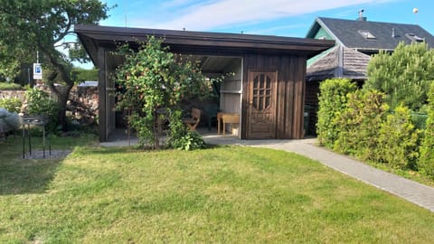 Patio, BBQ facilities