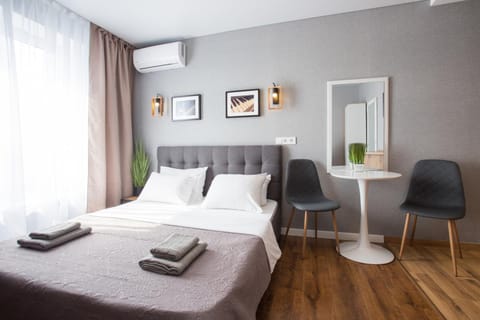 Bed, Photo of the whole room