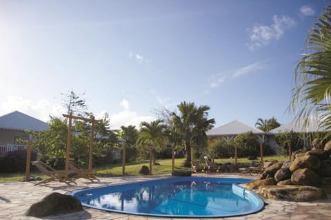 Photo of the whole room, Swimming pool