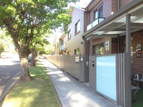 Facade/entrance