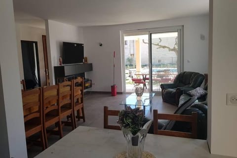 LE CALME EN PROVENCE Villa in Provence-Alpes-Côte d'Azur